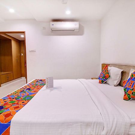 Fabhotel Syberitic Suites Gachibowli - Fully Vaccinated Staff Kondapur  ภายนอก รูปภาพ