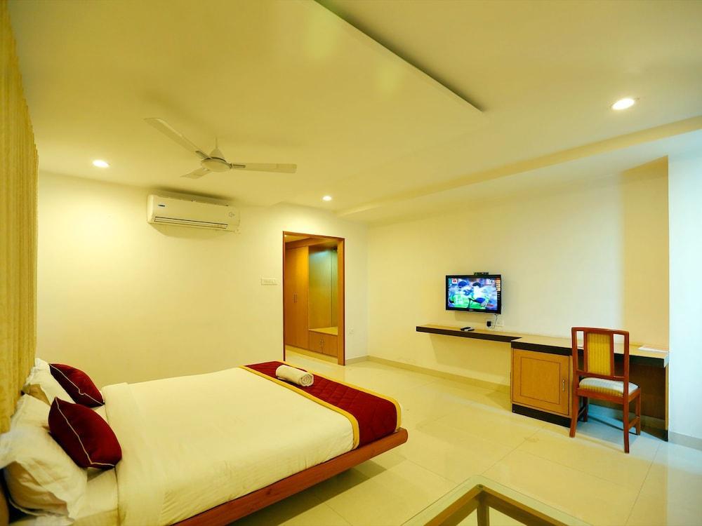 Fabhotel Syberitic Suites Gachibowli - Fully Vaccinated Staff Kondapur  ภายนอก รูปภาพ