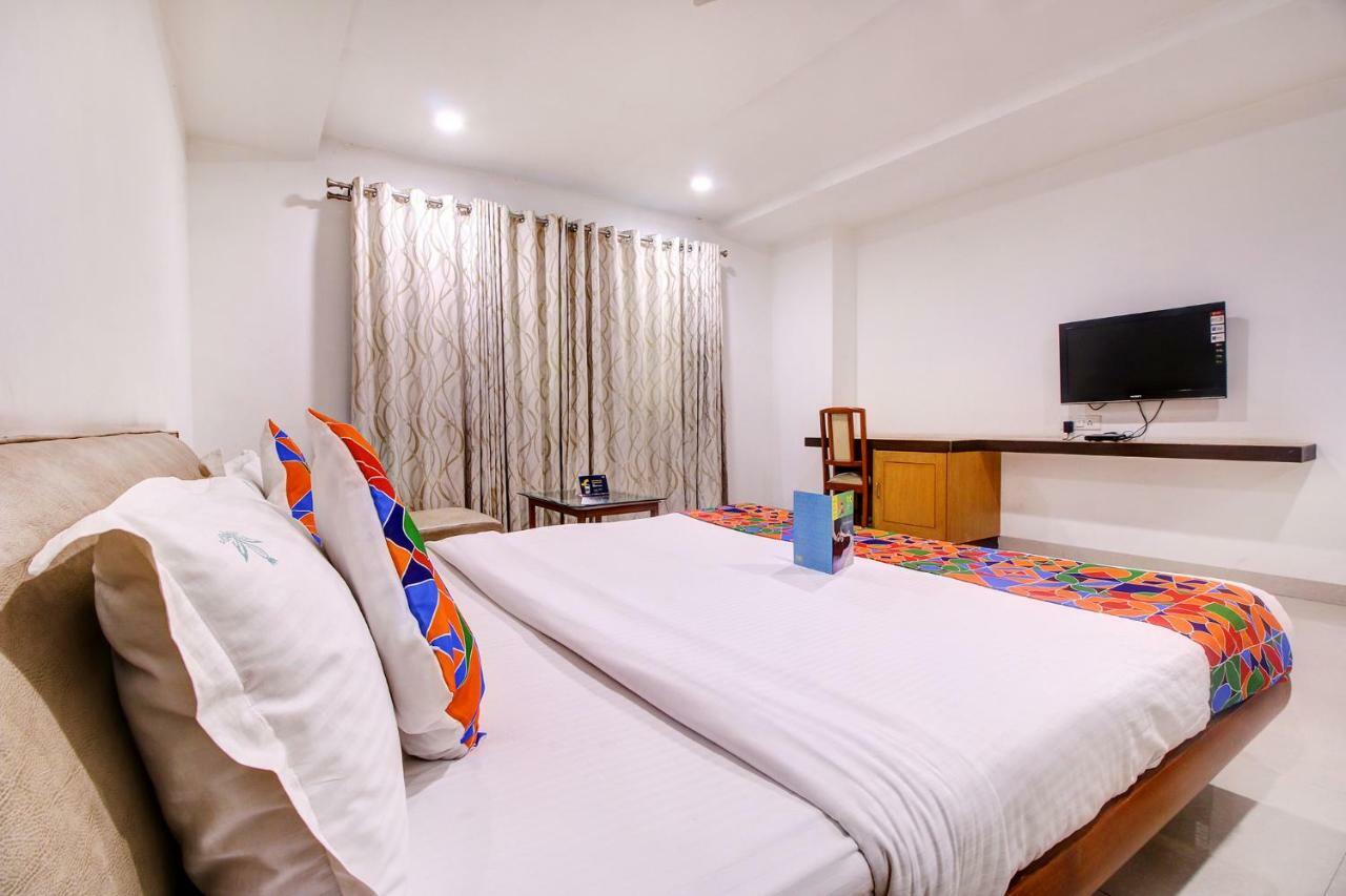 Fabhotel Syberitic Suites Gachibowli - Fully Vaccinated Staff Kondapur  ภายนอก รูปภาพ